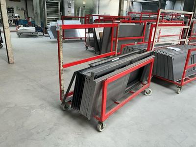 Overview picture of Mobile trolleys (3x)